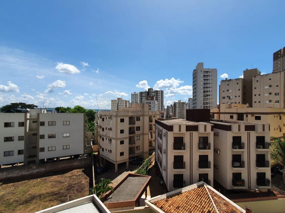 Alugar Apartamento / Padrão em Ribeirão Preto R$ 1.800,00 - Foto 13