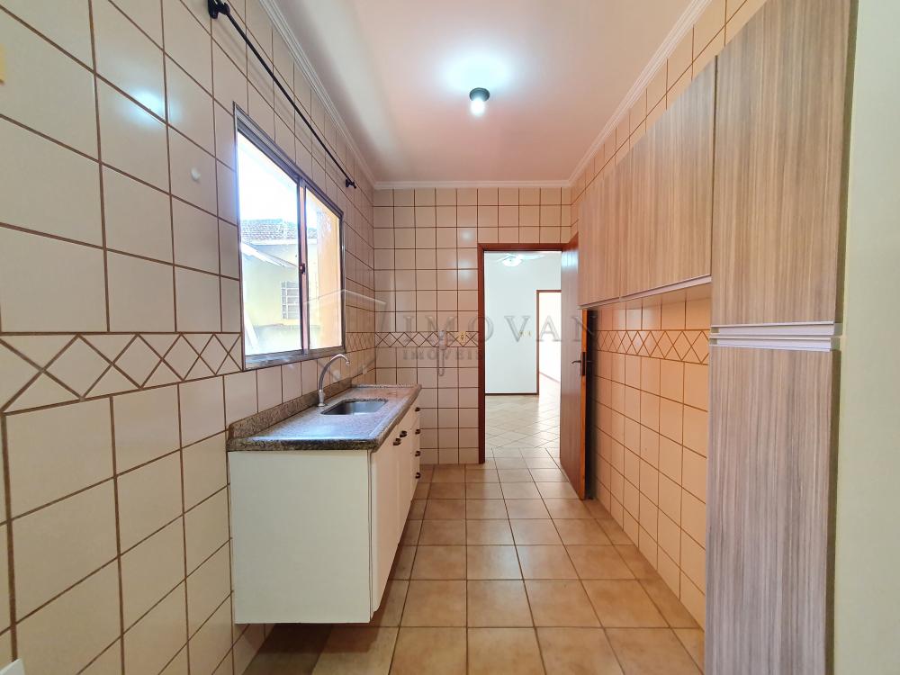 Alugar Apartamento / Padrão em Ribeirão Preto R$ 700,00 - Foto 3