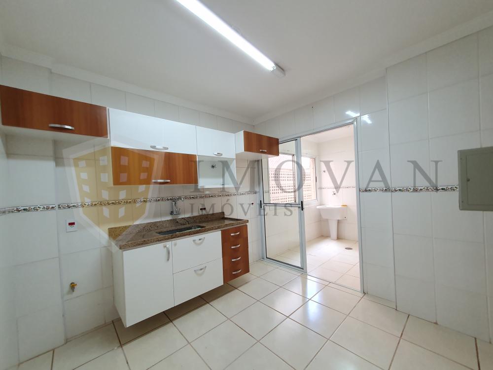 Alugar Apartamento / Padrão em Ribeirão Preto R$ 2.200,00 - Foto 2