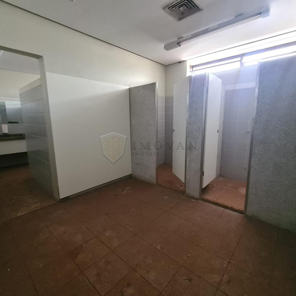 Alugar Comercial / Salão em Condomínio em Ribeirão Preto R$ 45.000,00 - Foto 13