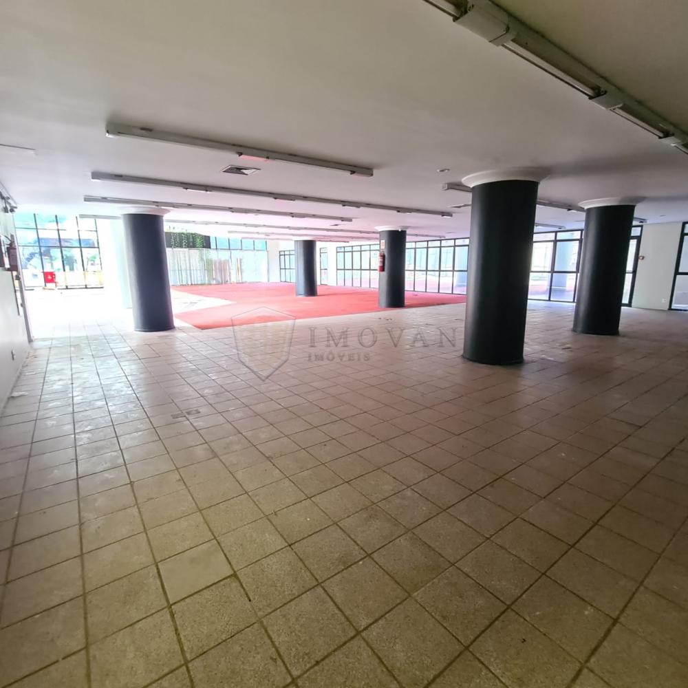 Alugar Comercial / Salão em Condomínio em Ribeirão Preto R$ 45.000,00 - Foto 8