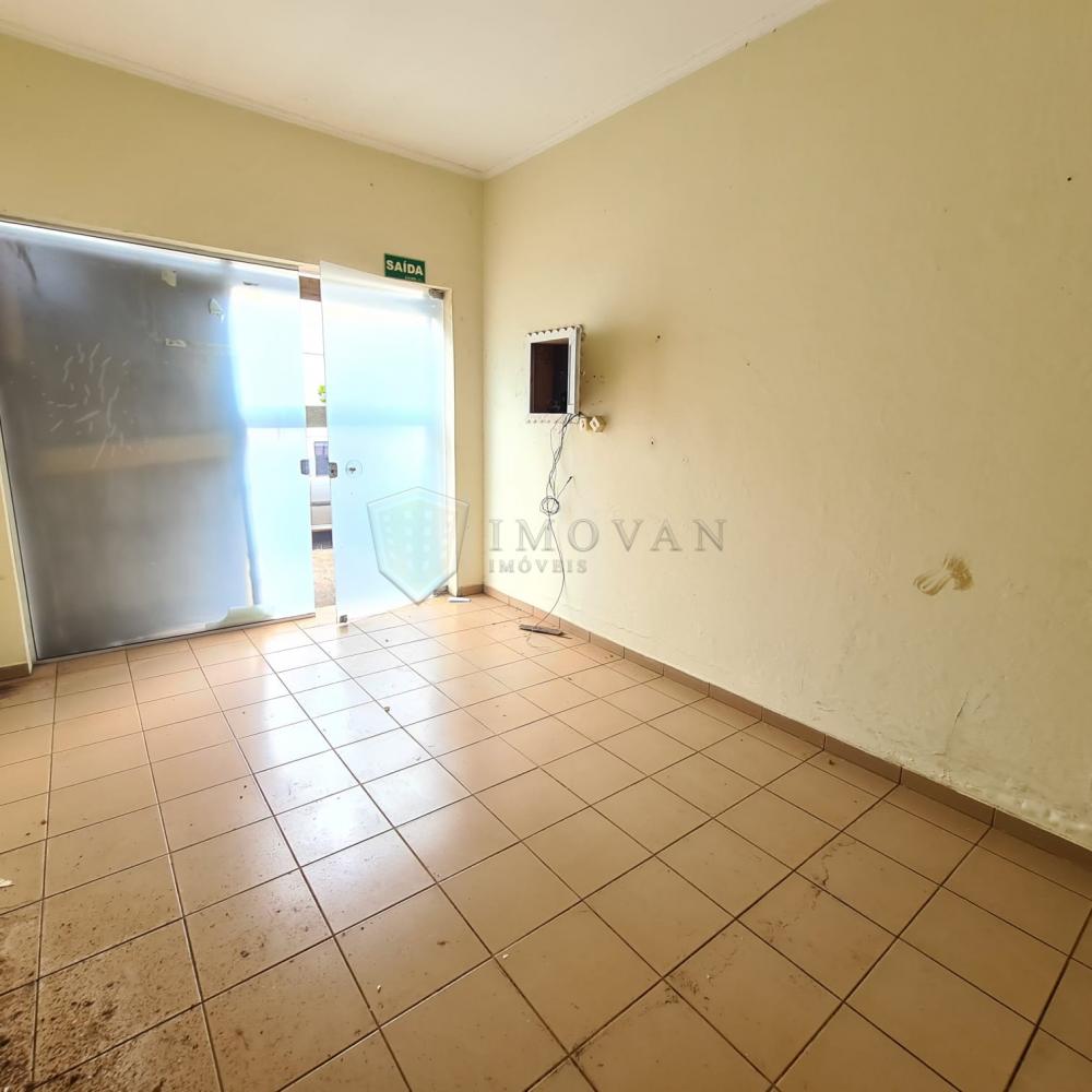 Alugar Casa / Padrão em Ribeirão Preto R$ 1.600,00 - Foto 5