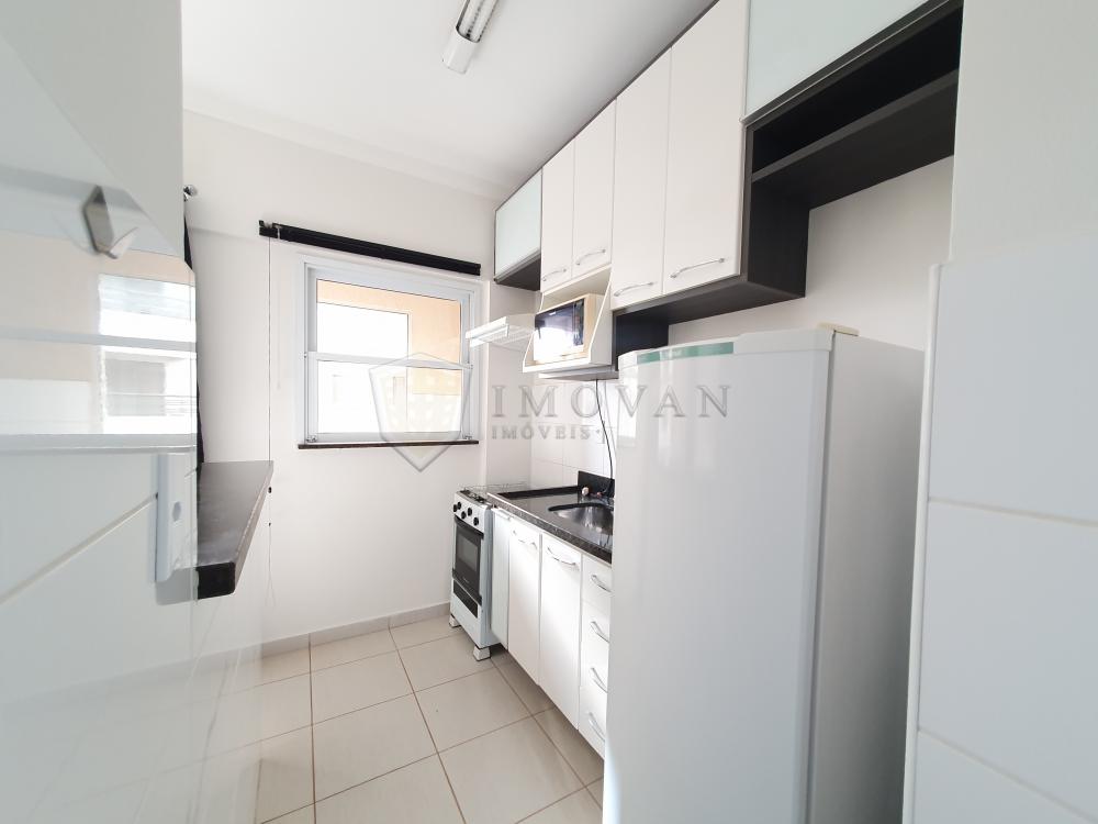 Alugar Apartamento / Padrão em Ribeirão Preto R$ 1.150,00 - Foto 4