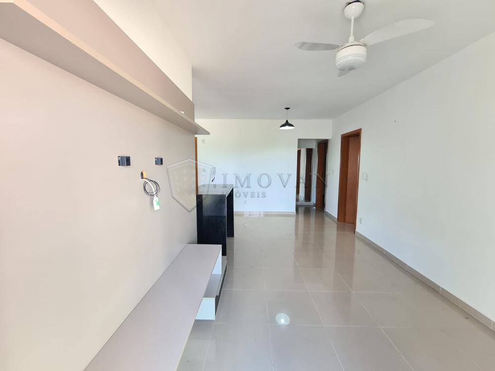 Alugar Apartamento / Padrão em Ribeirão Preto R$ 1.550,00 - Foto 4