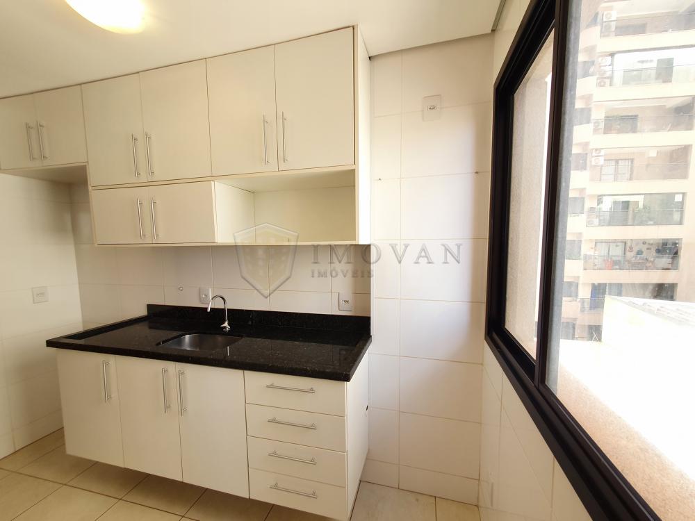 Alugar Apartamento / Padrão em Ribeirão Preto R$ 1.400,00 - Foto 3