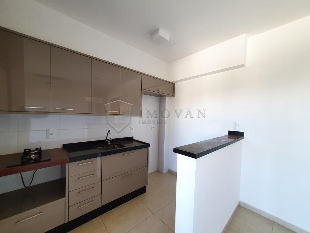 Alugar Apartamento / Padrão em Ribeirão Preto R$ 1.900,00 - Foto 3