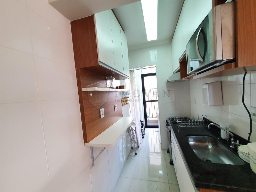 Alugar Apartamento / Padrão em Ribeirão Preto R$ 1.700,00 - Foto 4