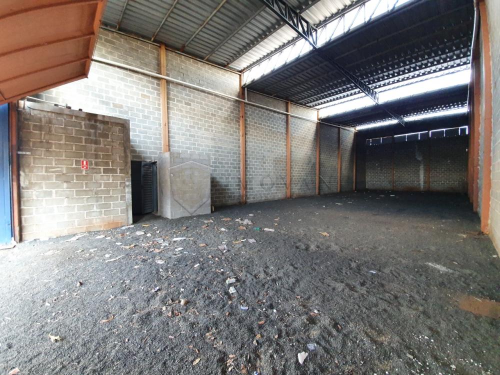 Alugar Comercial / Galpão em Ribeirão Preto R$ 4.000,00 - Foto 2