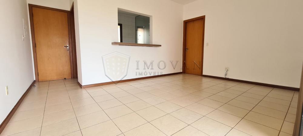 Alugar Apartamento / Padrão em Ribeirão Preto R$ 1.500,00 - Foto 3