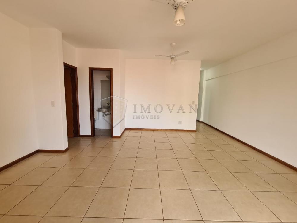 Alugar Apartamento / Padrão em Ribeirão Preto R$ 2.500,00 - Foto 3