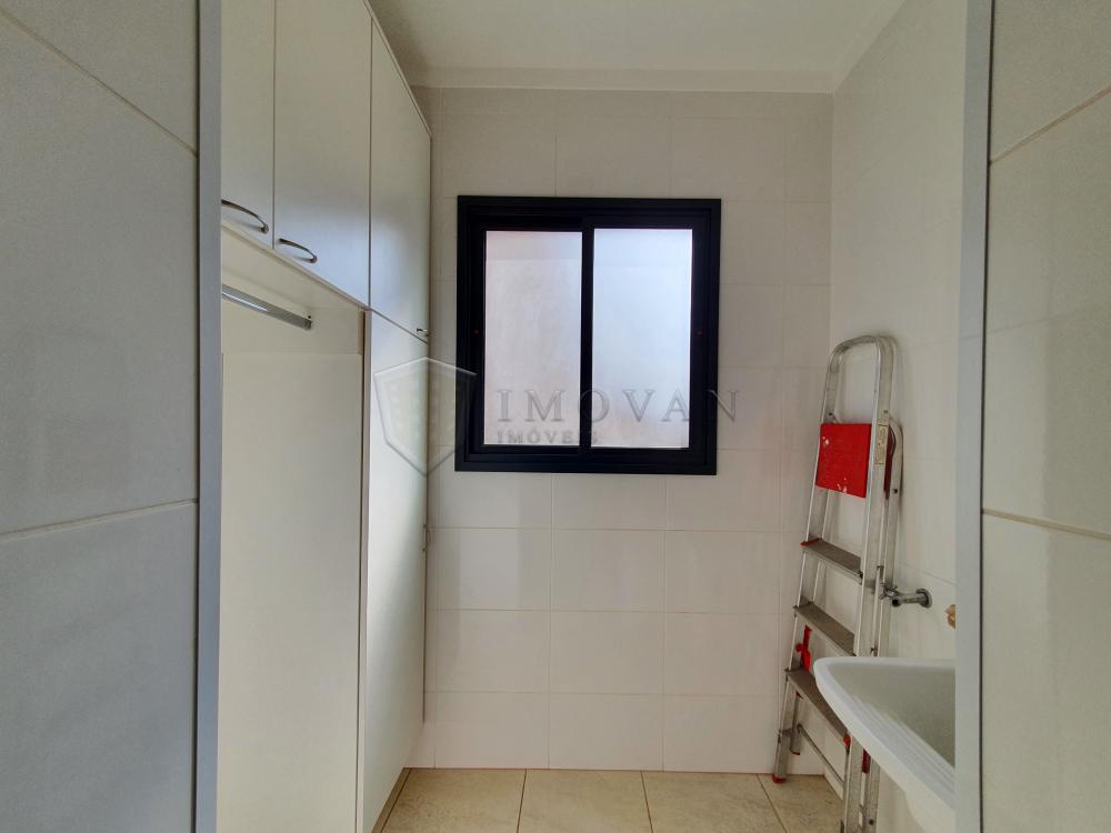 Alugar Apartamento / Padrão em Ribeirão Preto R$ 1.600,00 - Foto 5