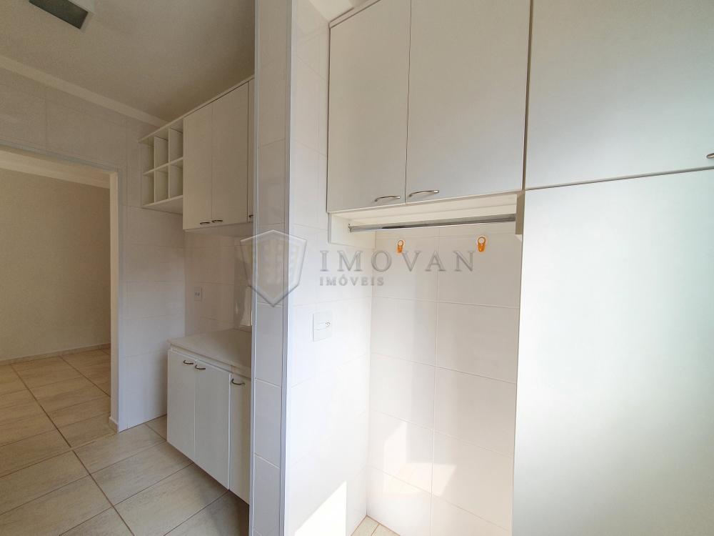 Alugar Apartamento / Padrão em Ribeirão Preto R$ 1.600,00 - Foto 4