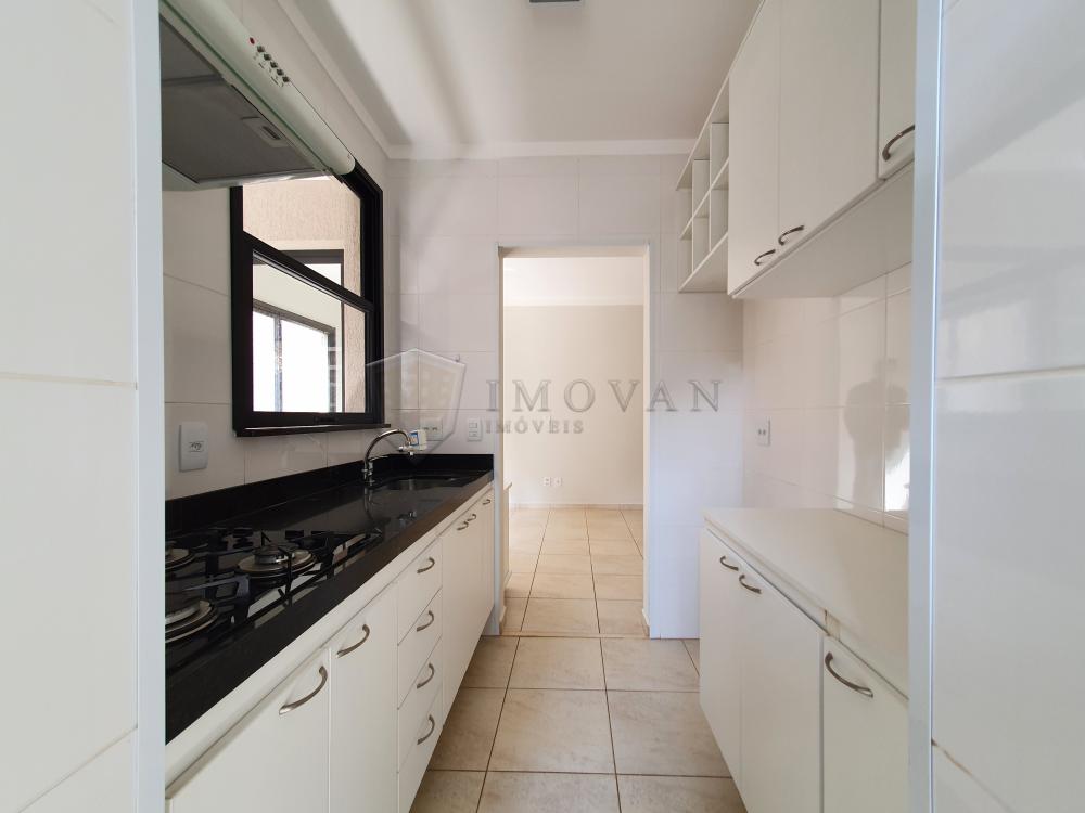 Alugar Apartamento / Padrão em Ribeirão Preto R$ 1.600,00 - Foto 3