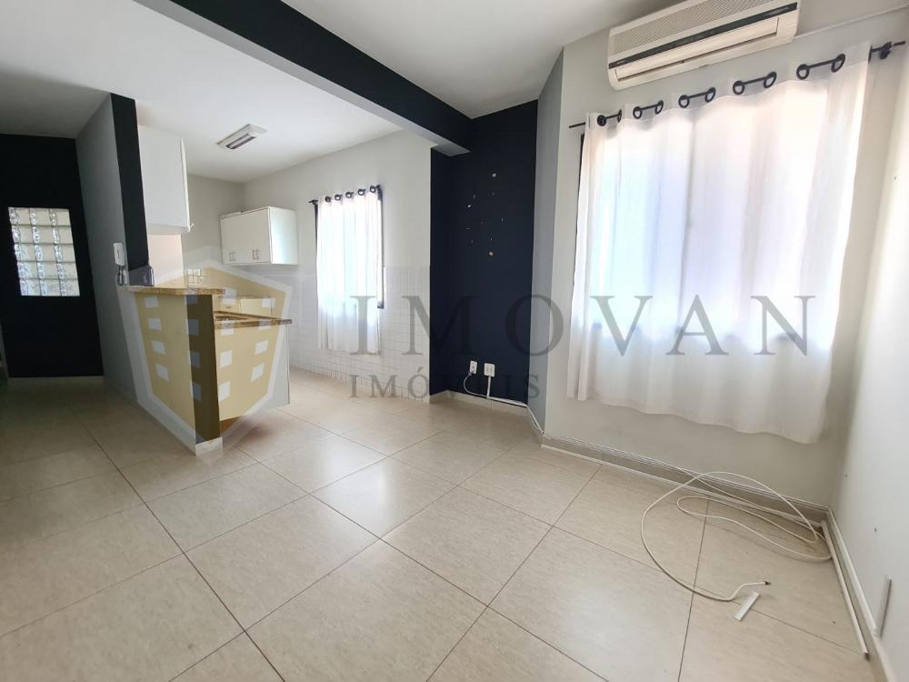 Alugar Apartamento / Padrão em Ribeirão Preto R$ 900,00 - Foto 2