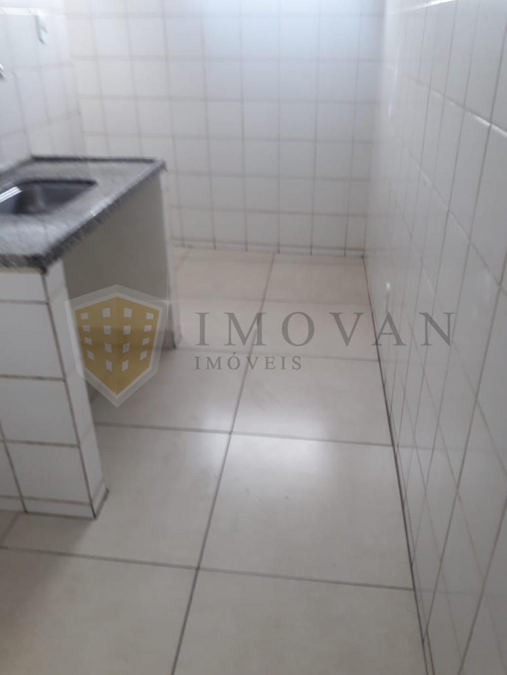 Alugar Apartamento / Padrão em Ribeirão Preto R$ 790,00 - Foto 7