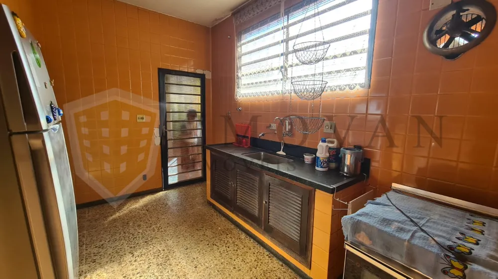 Alugar Casa / Padrão em Ribeirão Preto R$ 3.600,00 - Foto 4