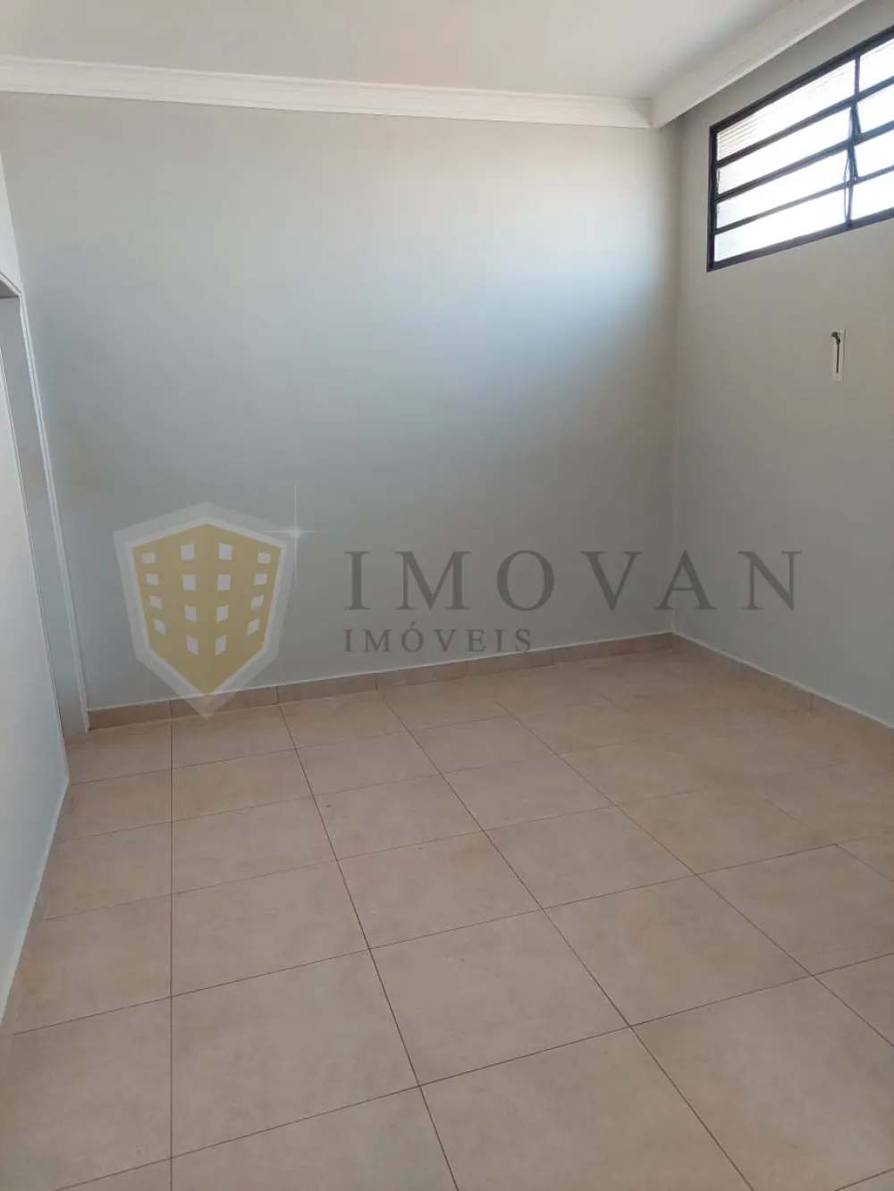 Alugar Casa / Padrão em Ribeirão Preto R$ 2.300,00 - Foto 4