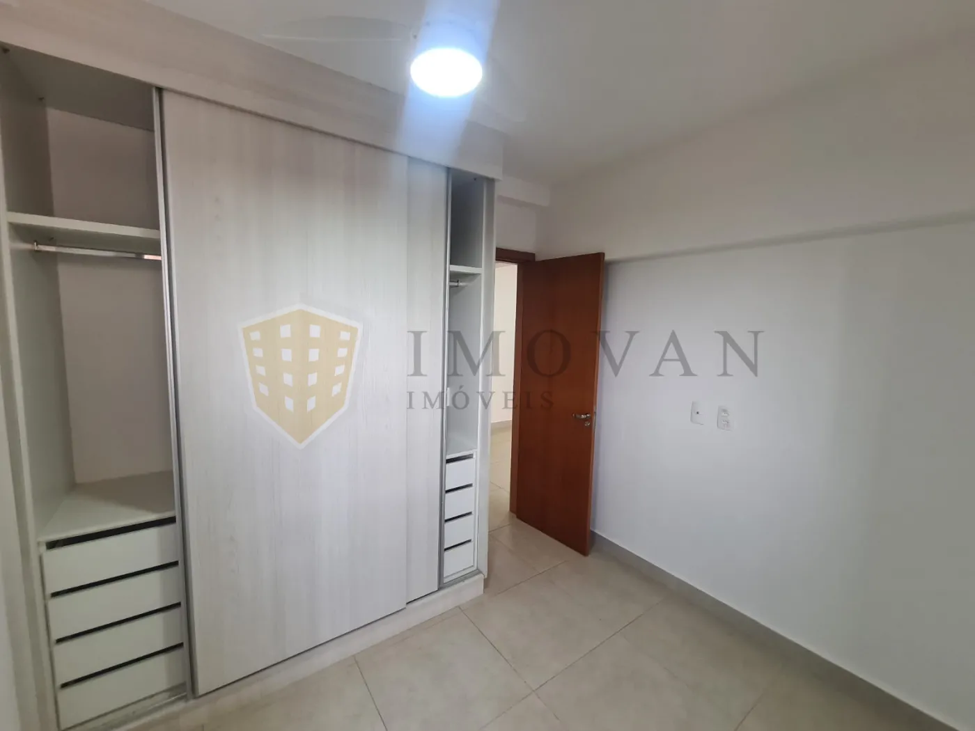 Alugar Apartamento / Padrão em Ribeirão Preto R$ 3.000,00 - Foto 11