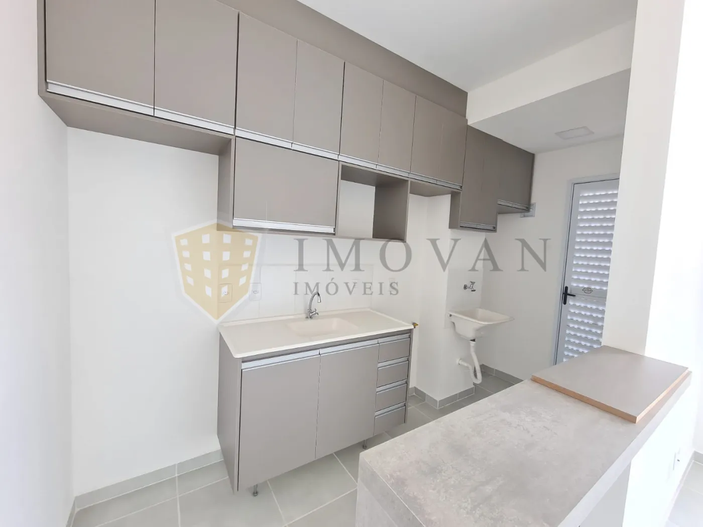 Alugar Apartamento / Padrão em Ribeirão Preto R$ 1.200,00 - Foto 6