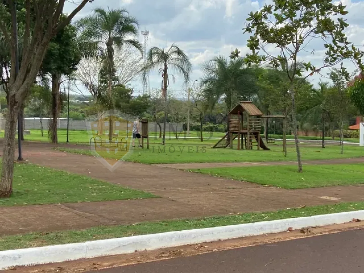 Comprar Terreno / Condomínio em Ribeirão Preto R$ 385.000,00 - Foto 3