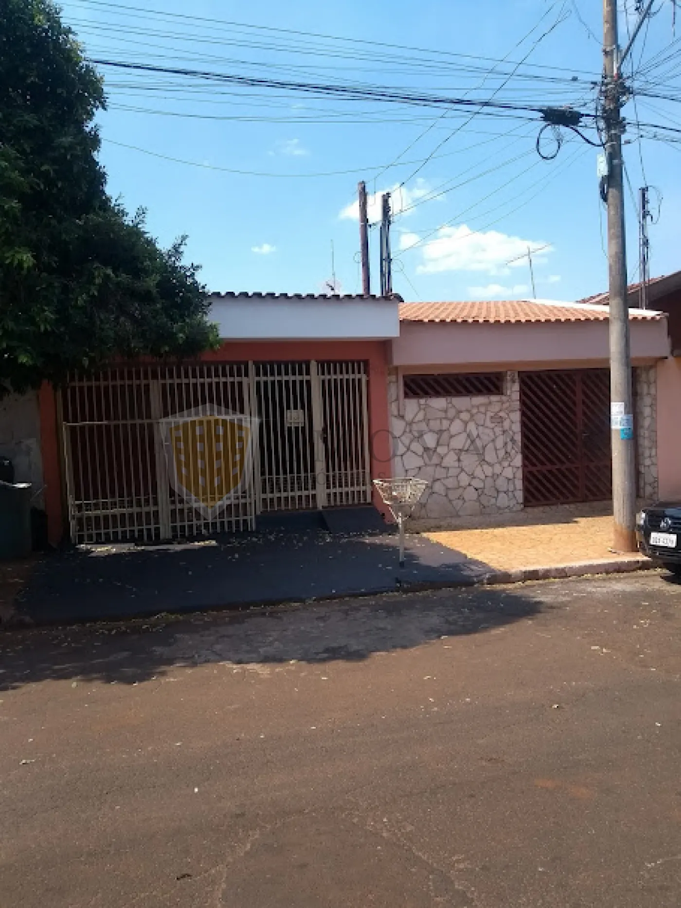Comprar Casa / Padrão em Ribeirão Preto R$ 220.000,00 - Foto 1
