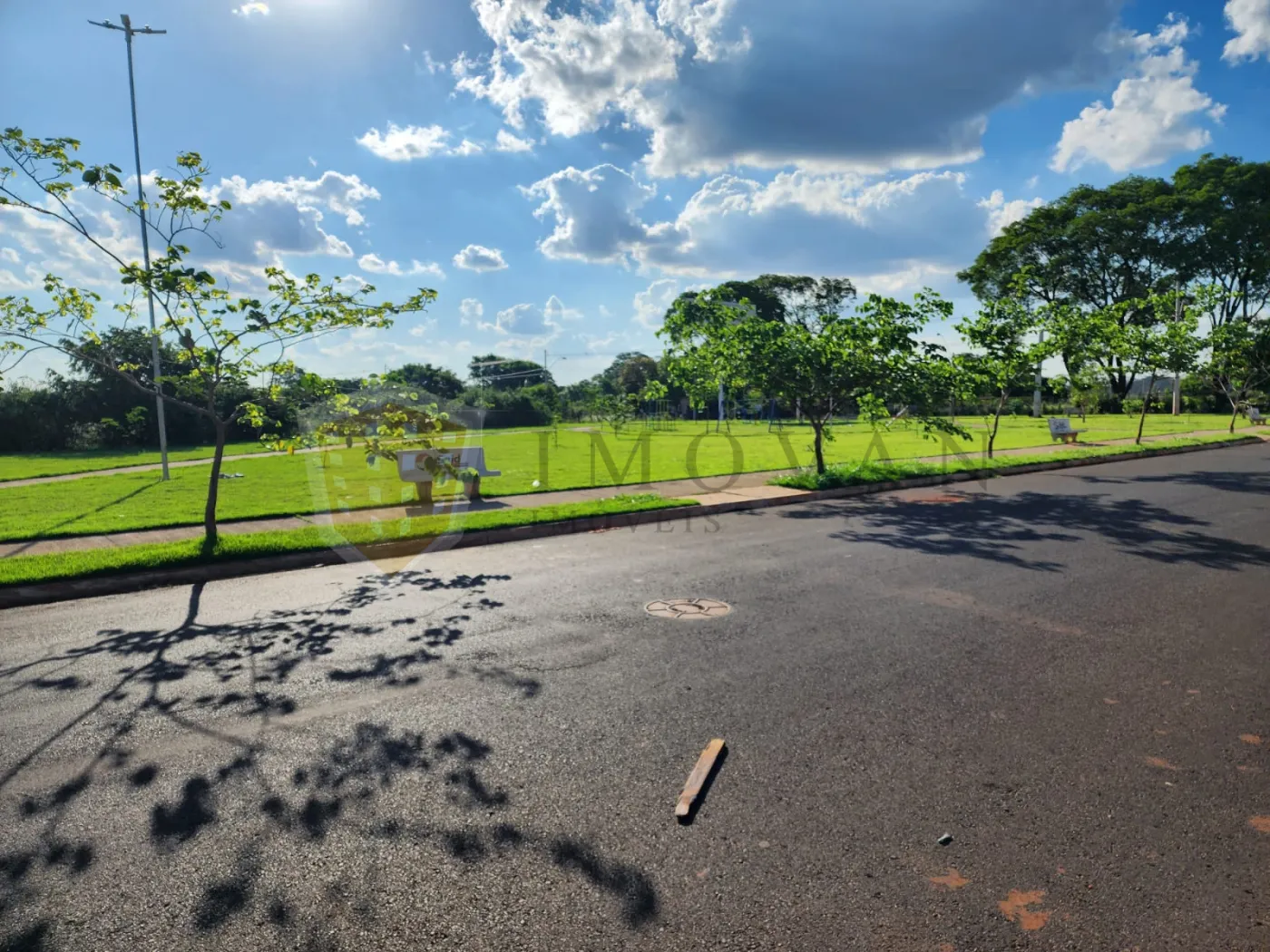 Comprar Terreno / Padrão em Ribeirão Preto R$ 310.000,00 - Foto 2