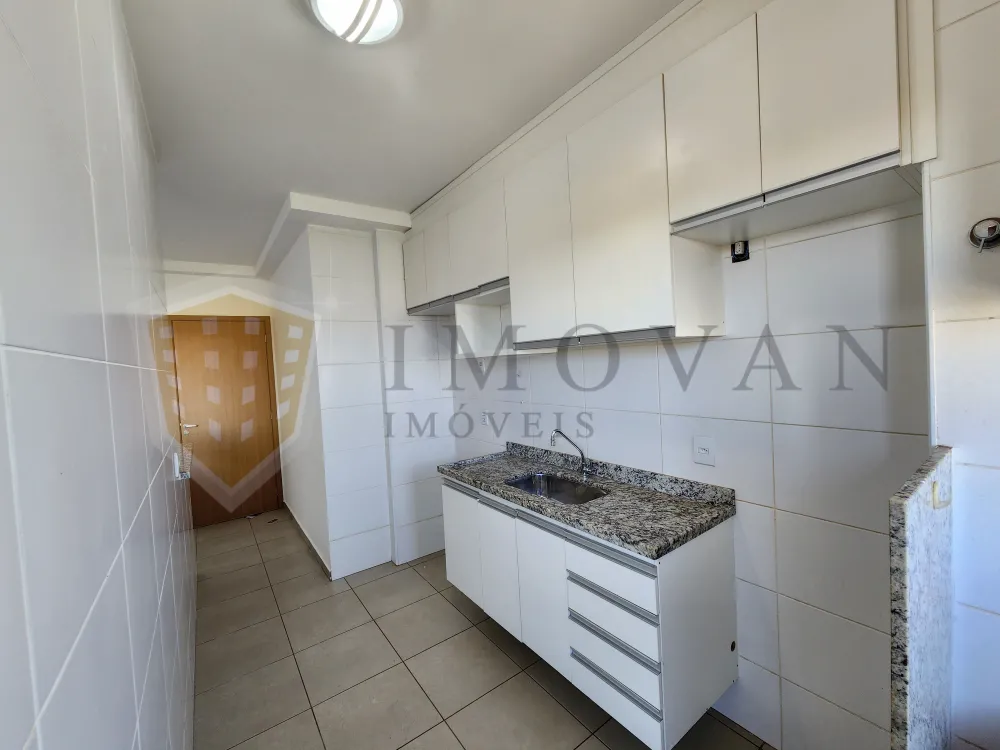 Alugar Apartamento / Padrão em Ribeirão Preto R$ 1.600,00 - Foto 3