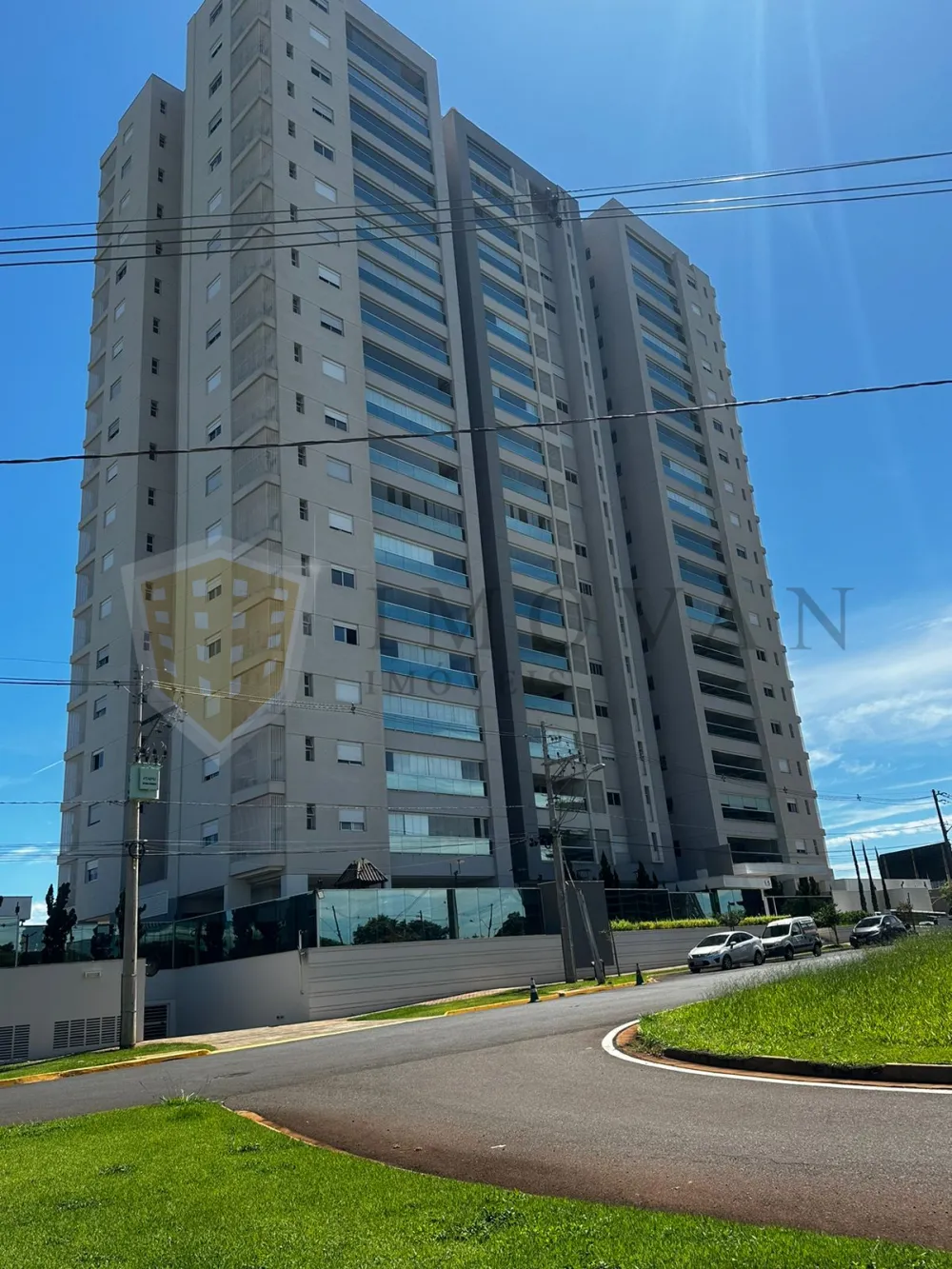 Comprar Apartamento / Padrão em Ribeirão Preto R$ 1.200.000,00 - Foto 2