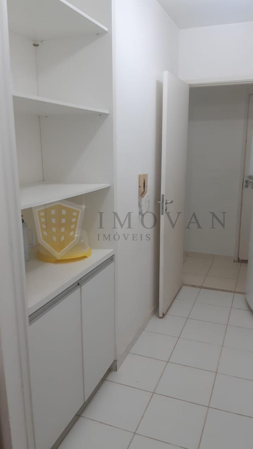 Alugar Apartamento / Padrão em Ribeirão Preto R$ 1.900,00 - Foto 8