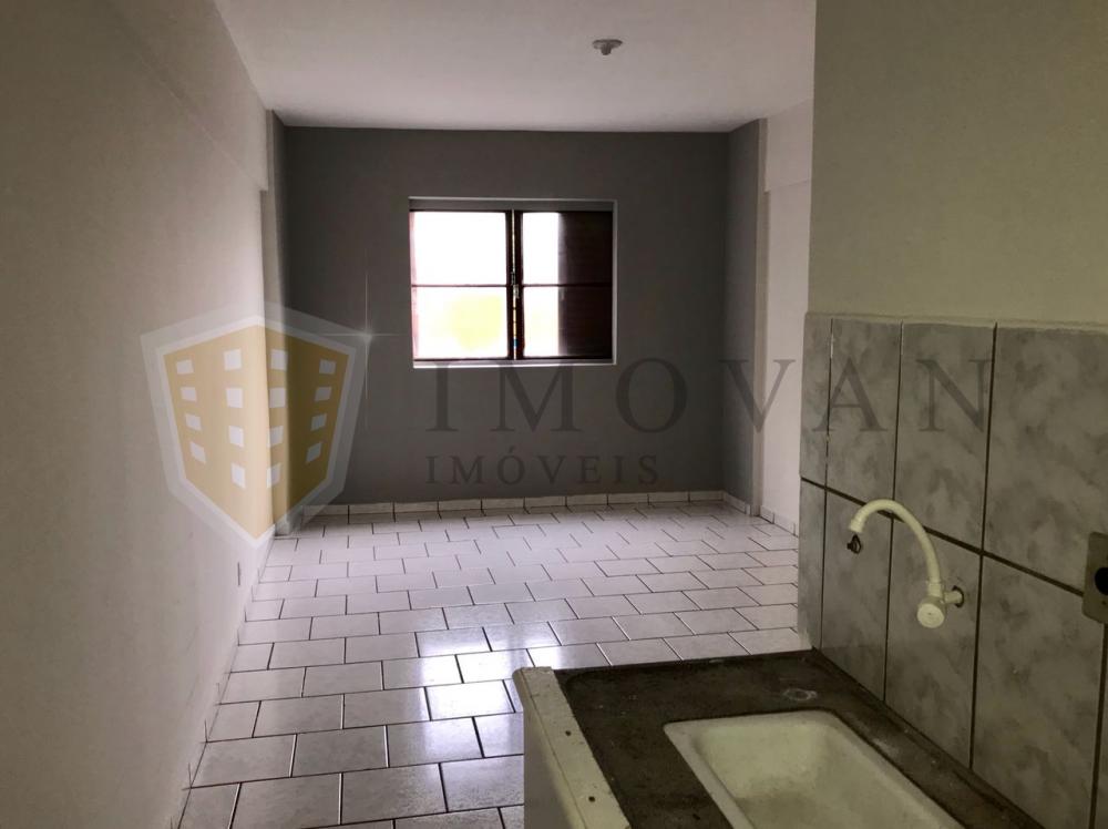 Alugar Apartamento / Kitchnet em Ribeirão Preto R$ 550,00 - Foto 2