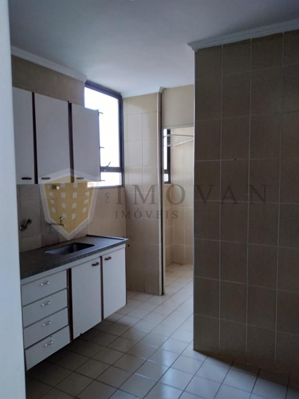 Alugar Apartamento / Padrão em Ribeirão Preto R$ 970,00 - Foto 3