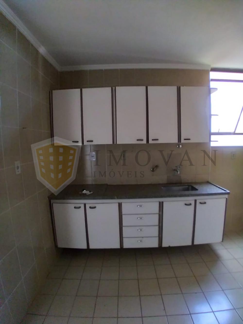 Alugar Apartamento / Padrão em Ribeirão Preto R$ 970,00 - Foto 4