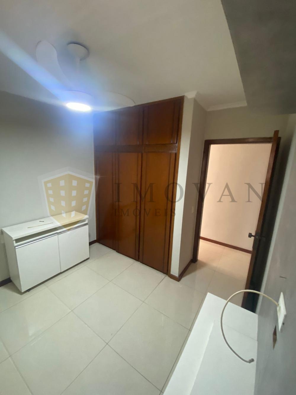 Alugar Apartamento / Padrão em Ribeirão Preto R$ 1.600,00 - Foto 13