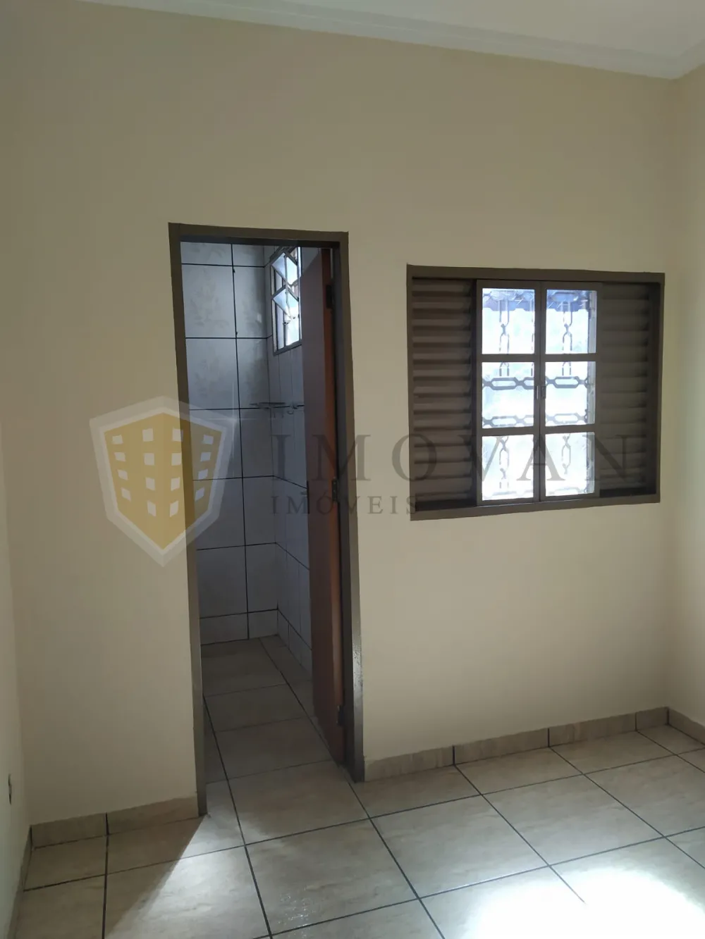 Alugar Casa / Padrão em Ribeirão Preto R$ 1.400,00 - Foto 15