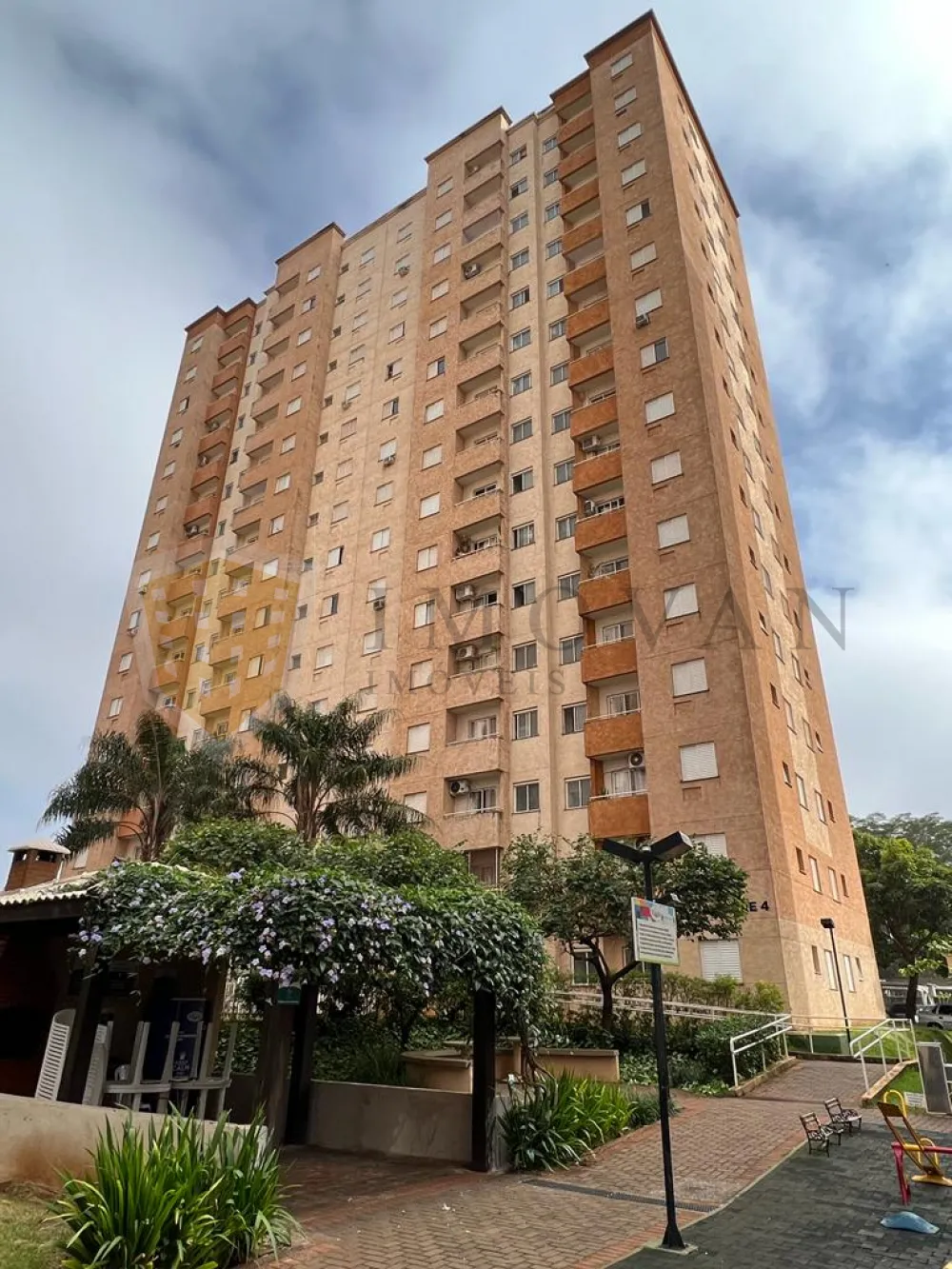 Alugar Apartamento / Padrão em Ribeirão Preto R$ 1.300,00 - Foto 14