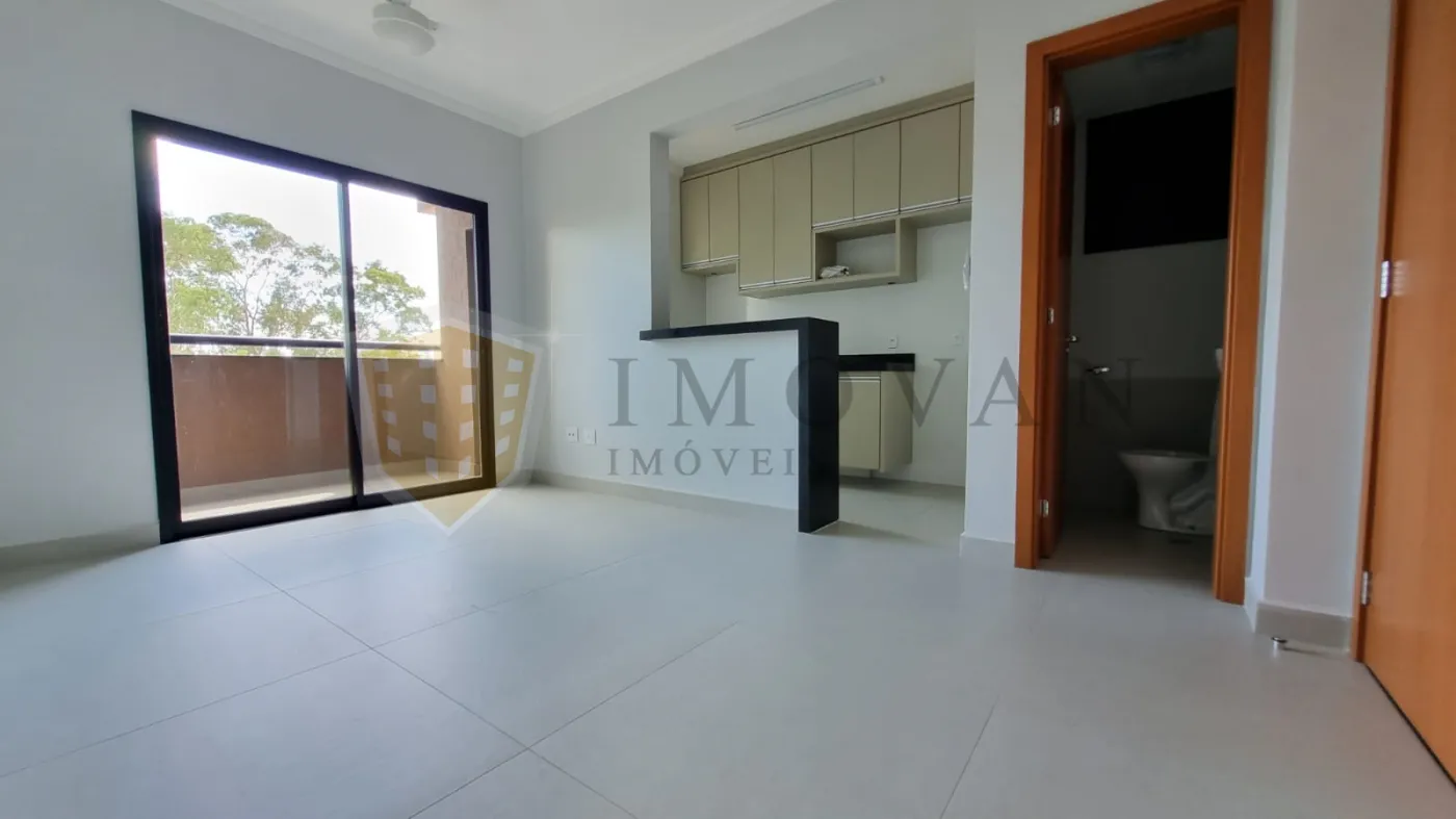 Alugar Apartamento / Padrão em Ribeirão Preto R$ 1.750,00 - Foto 3