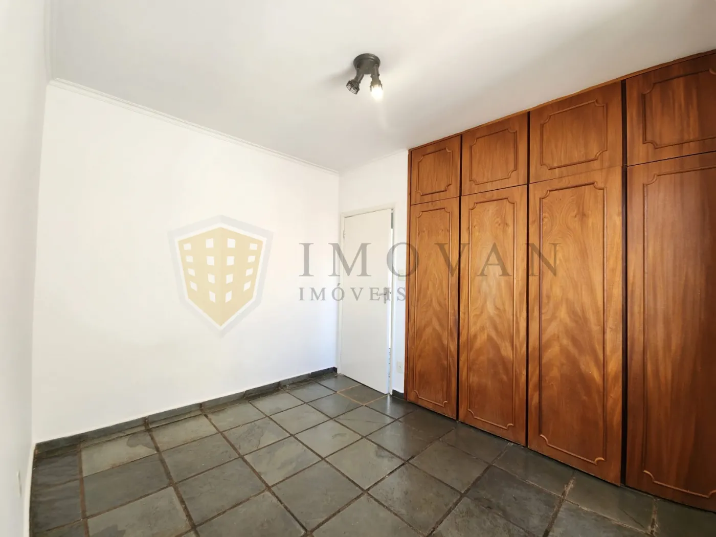 Alugar Apartamento / Padrão em Ribeirão Preto R$ 1.200,00 - Foto 10