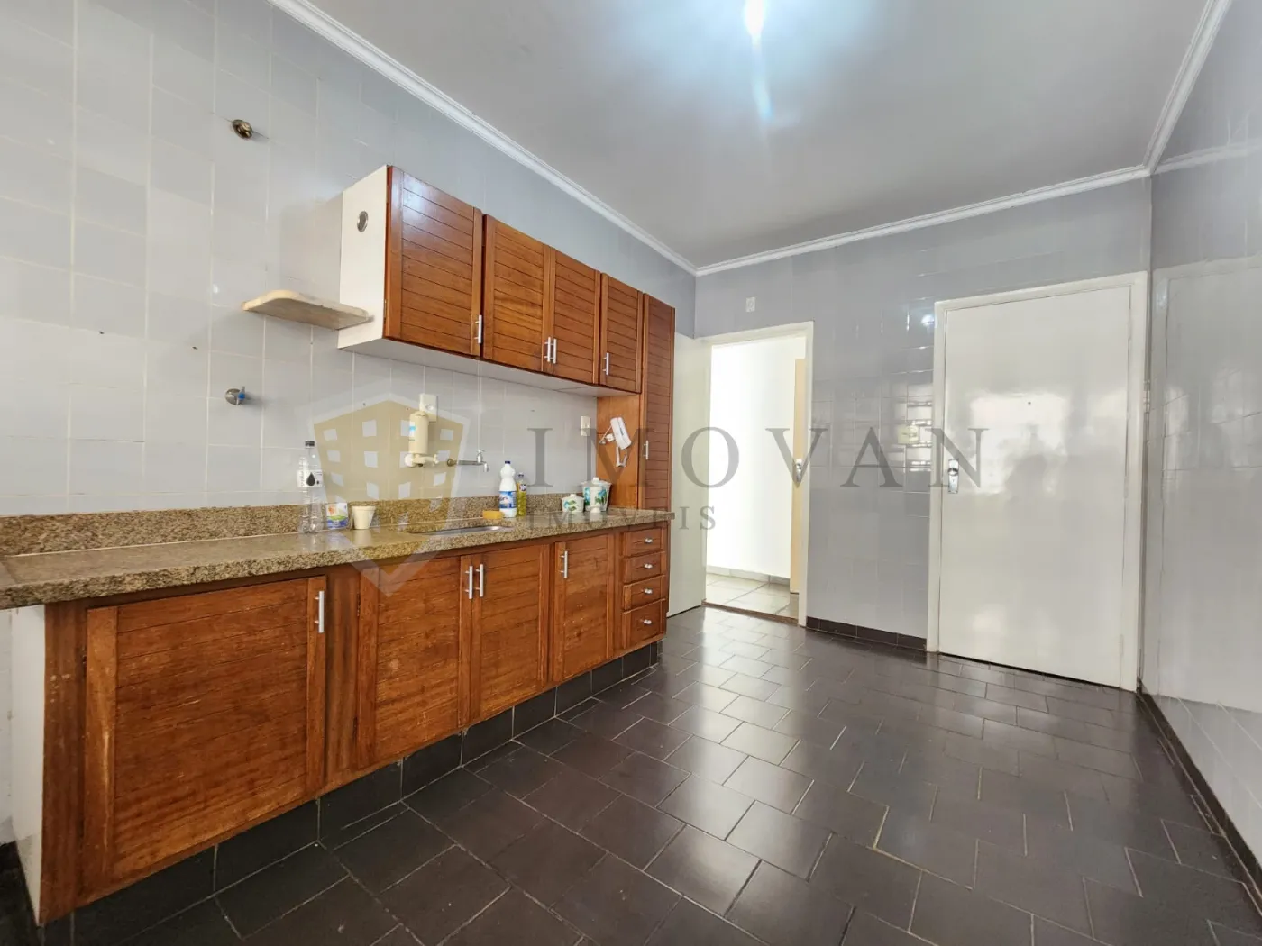 Alugar Apartamento / Padrão em Ribeirão Preto R$ 1.200,00 - Foto 3