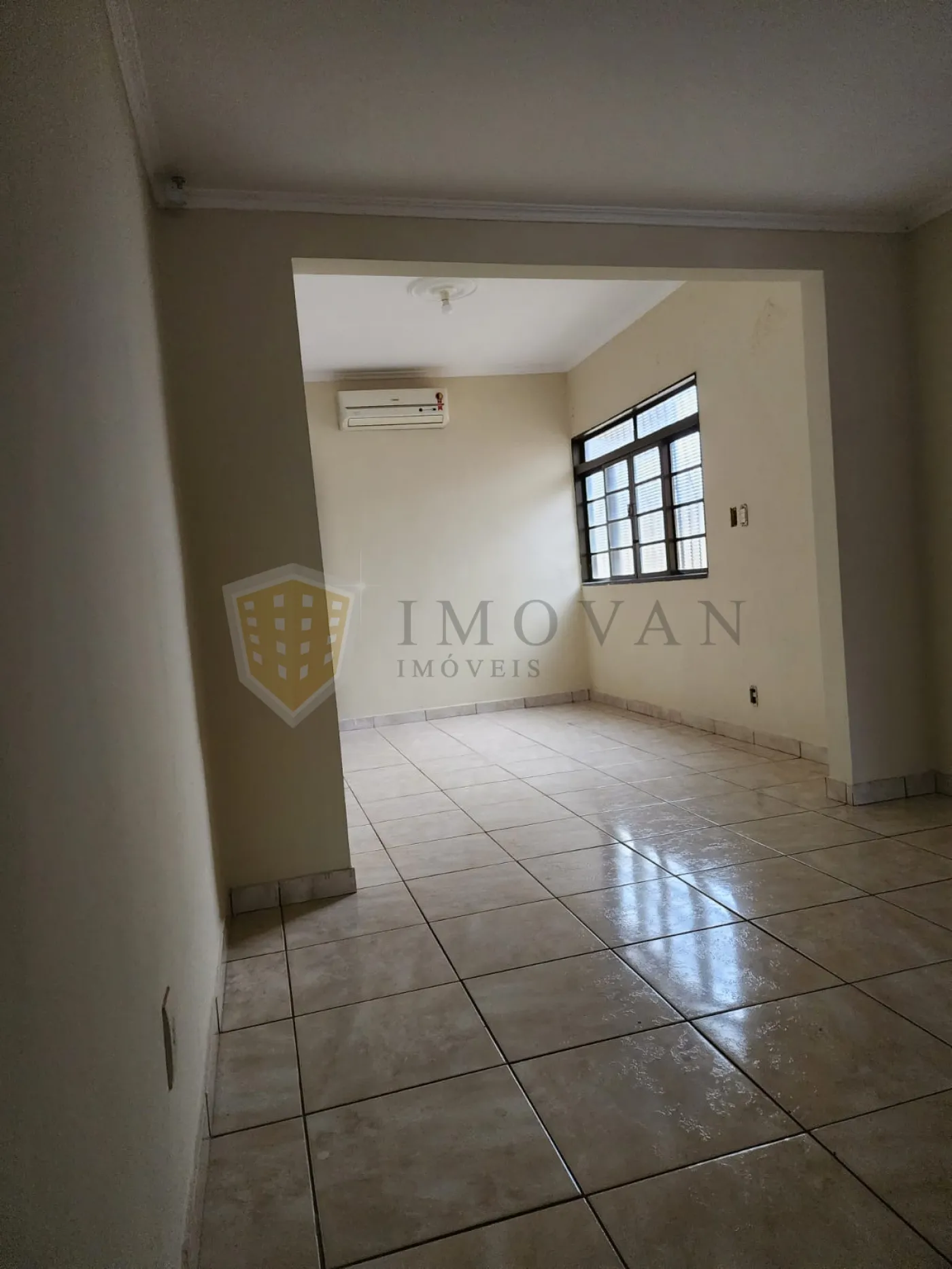 Alugar Casa / Padrão em Ribeirão Preto R$ 3.000,00 - Foto 3