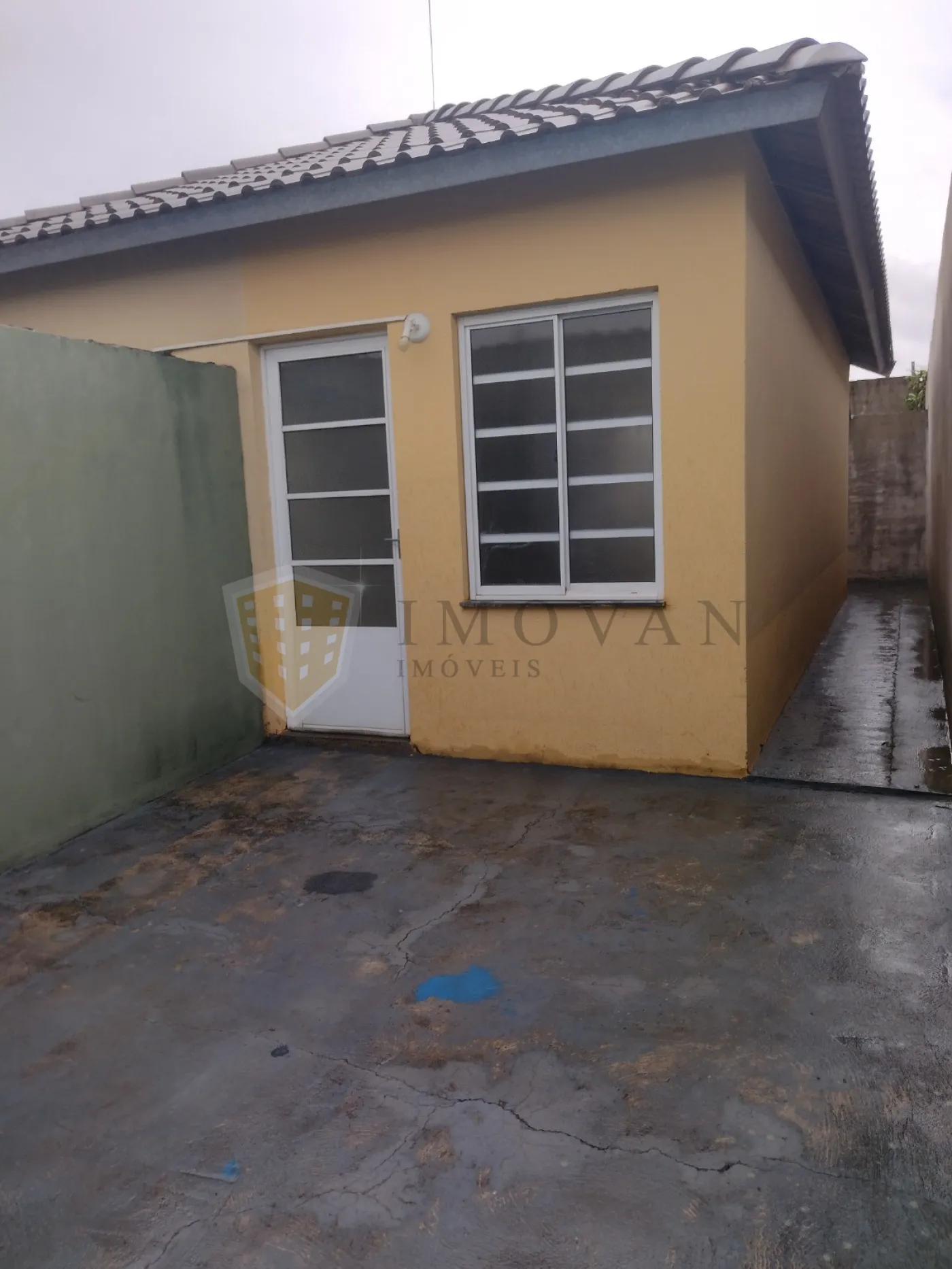 Comprar Casa / Padrão em Ribeirão Preto R$ 220.000,00 - Foto 3