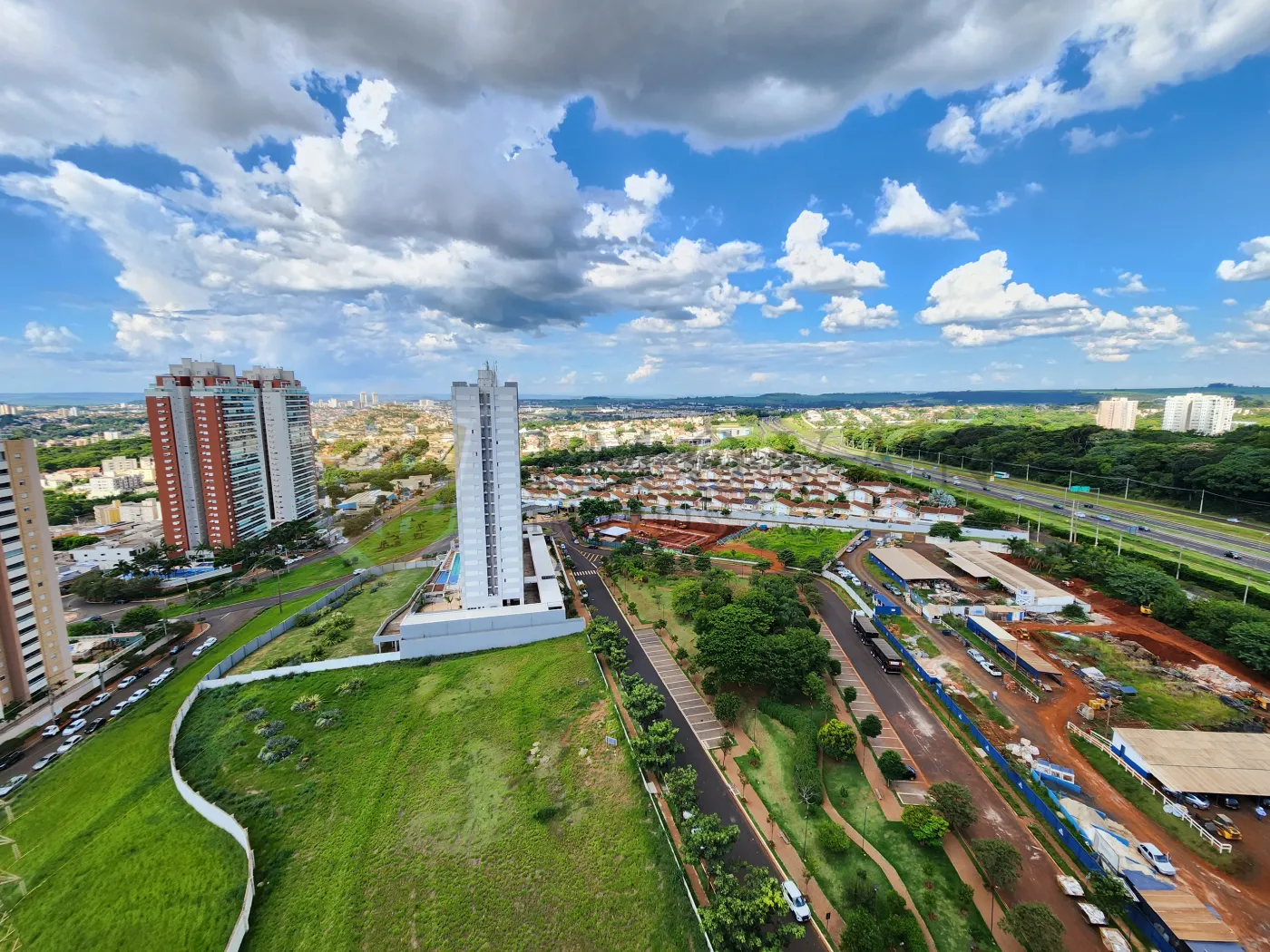 Alugar Apartamento / Padrão em Ribeirão Preto R$ 4.000,00 - Foto 18