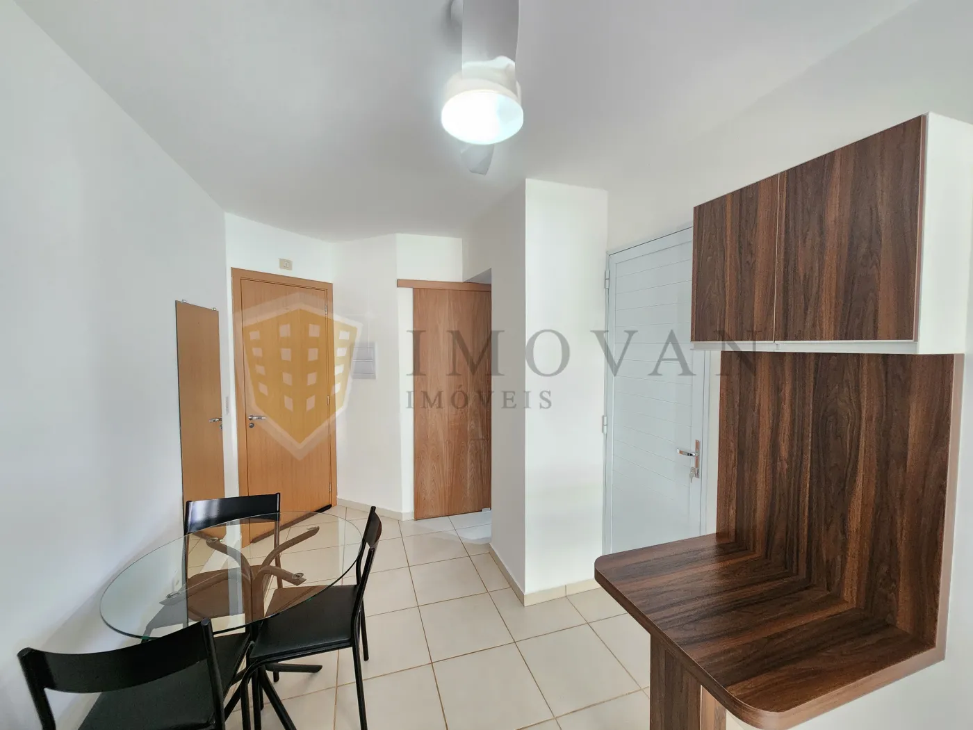 Alugar Apartamento / Padrão em Ribeirão Preto R$ 1.850,00 - Foto 6