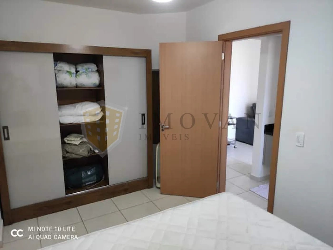 Alugar Apartamento / Padrão em Ribeirão Preto R$ 1.800,00 - Foto 13