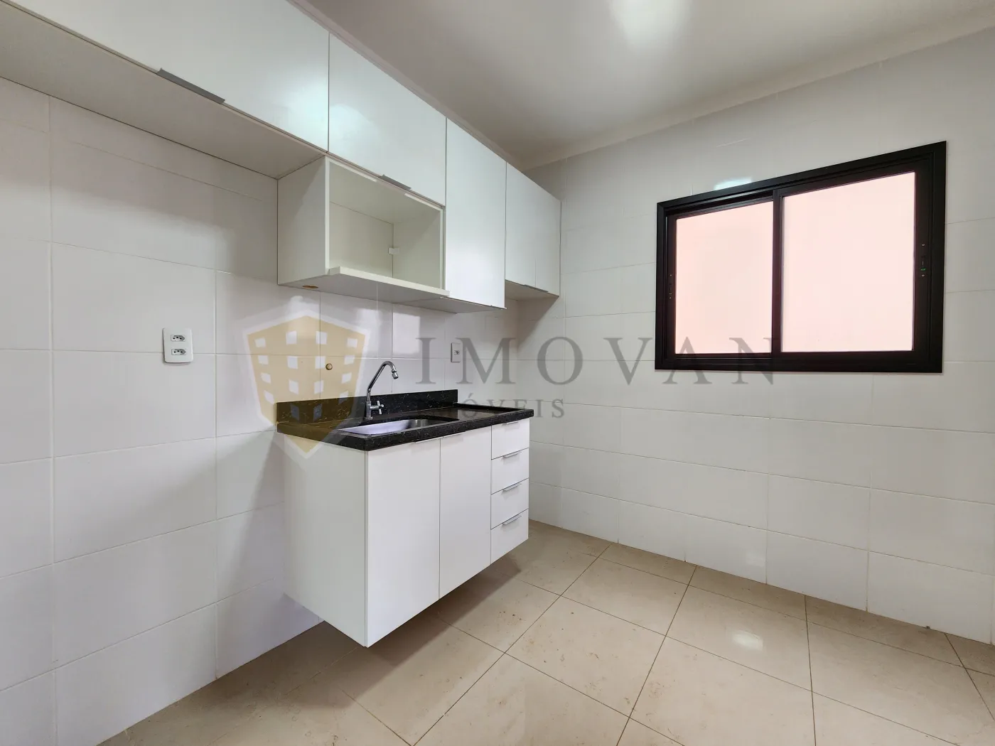 Alugar Apartamento / Padrão em Ribeirão Preto R$ 1.670,00 - Foto 4
