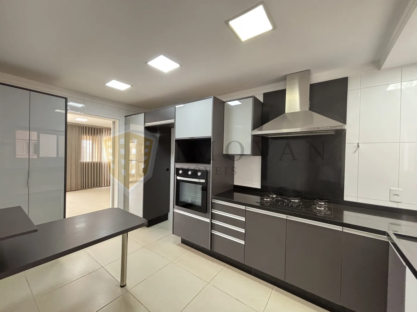 Alugar Apartamento / Padrão em Ribeirão Preto R$ 8.500,00 - Foto 4