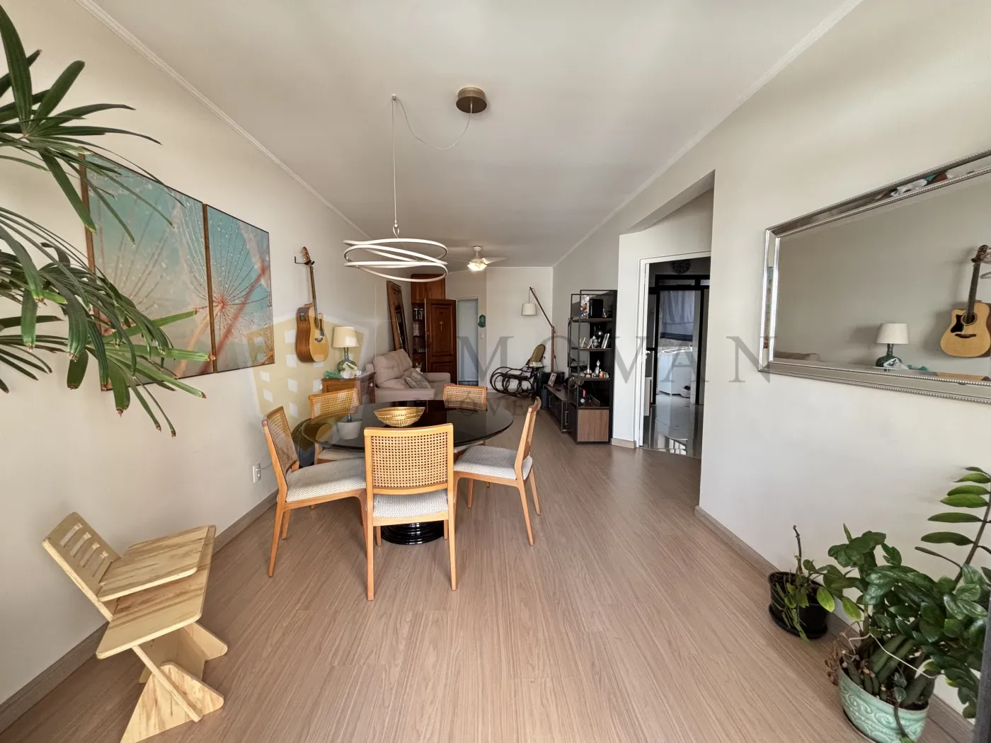Comprar Apartamento / Padrão em Ribeirão Preto R$ 425.000,00 - Foto 3