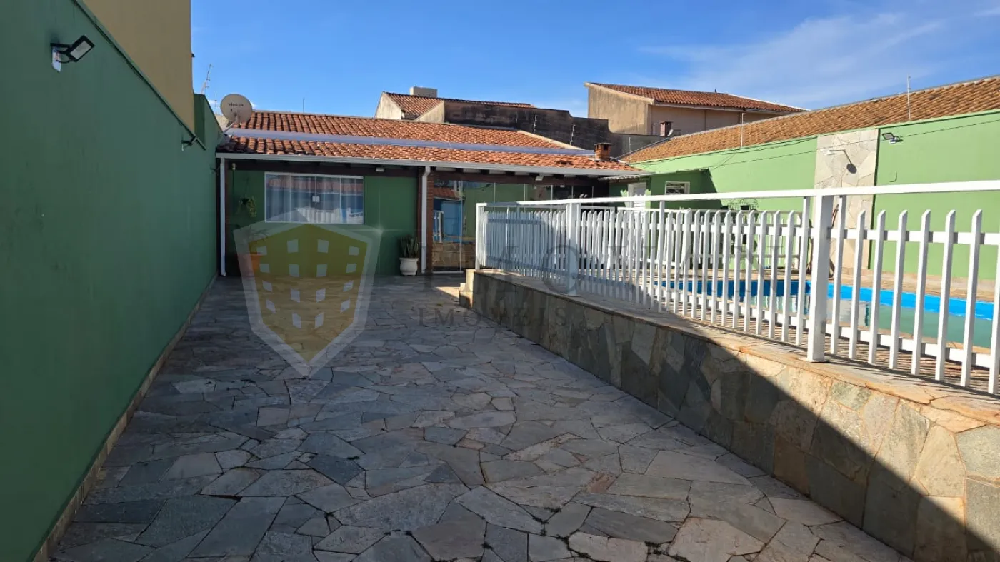 Alugar Casa / Padrão em Ribeirão Preto R$ 3.000,00 - Foto 1