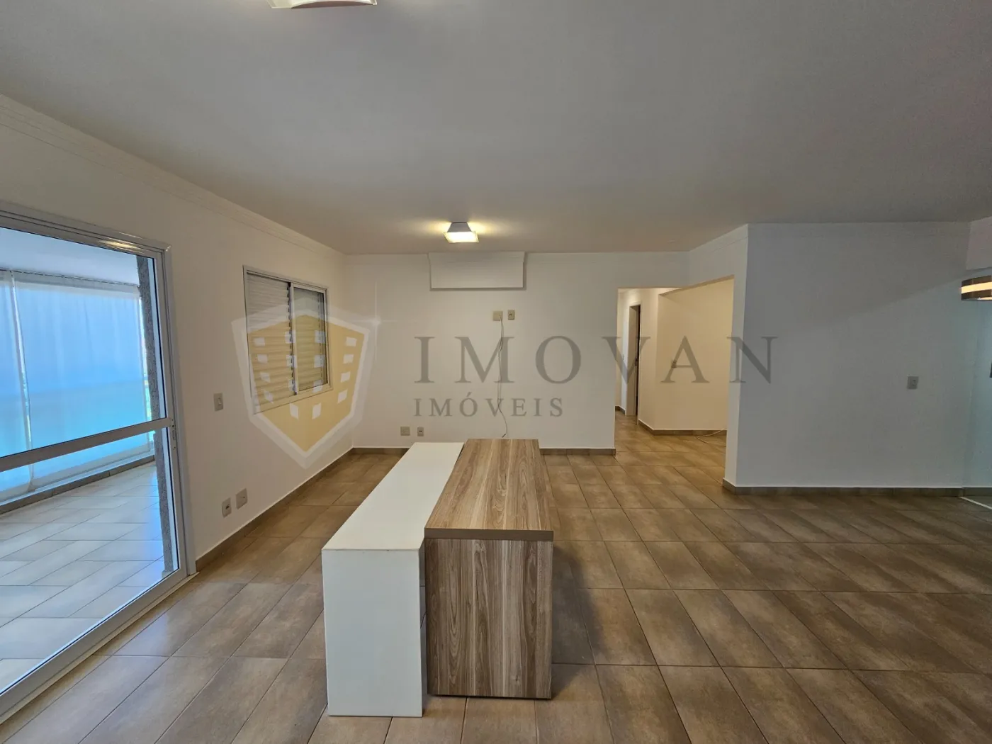 Alugar Apartamento / Padrão em Ribeirão Preto R$ 4.500,00 - Foto 4