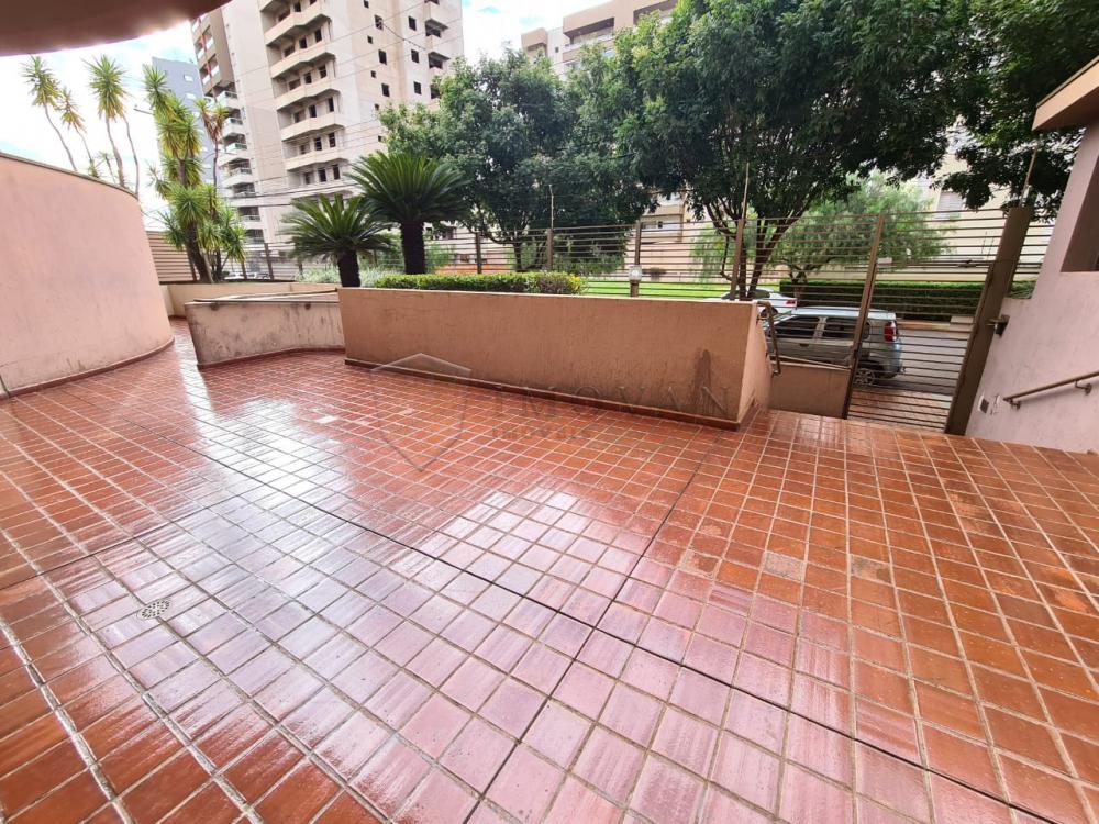 Alugar Apartamento / Padrão em Ribeirão Preto R$ 2.300,00 - Foto 2