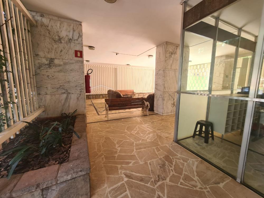 Alugar Apartamento / Padrão em Ribeirão Preto R$ 2.400,00 - Foto 1